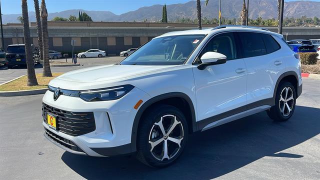 new 2025 Volkswagen Tiguan car, priced at $36,176