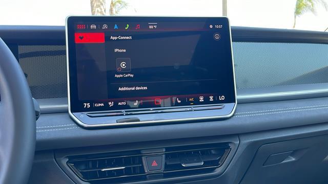 new 2025 Volkswagen Tiguan car, priced at $36,176