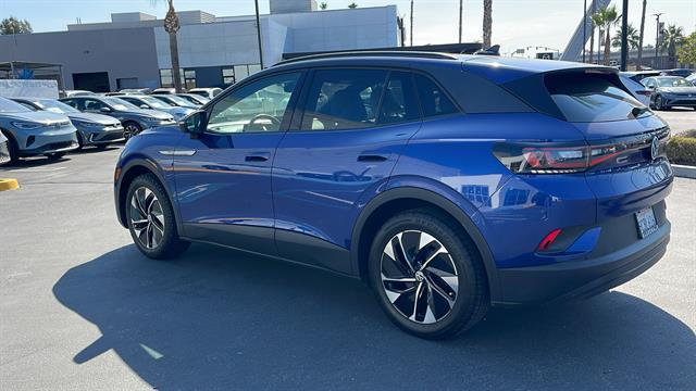 used 2022 Volkswagen ID.4 car, priced at $21,498