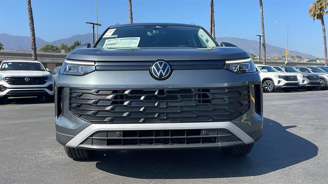 new 2025 Volkswagen Tiguan car, priced at $33,970