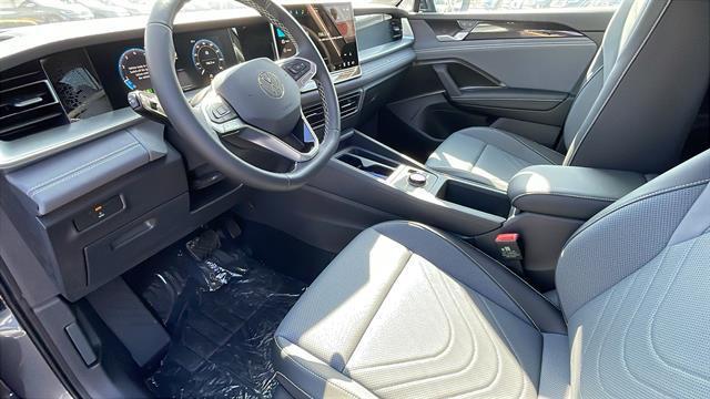 new 2025 Volkswagen Tiguan car, priced at $33,970