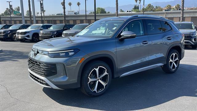 new 2025 Volkswagen Tiguan car, priced at $33,970