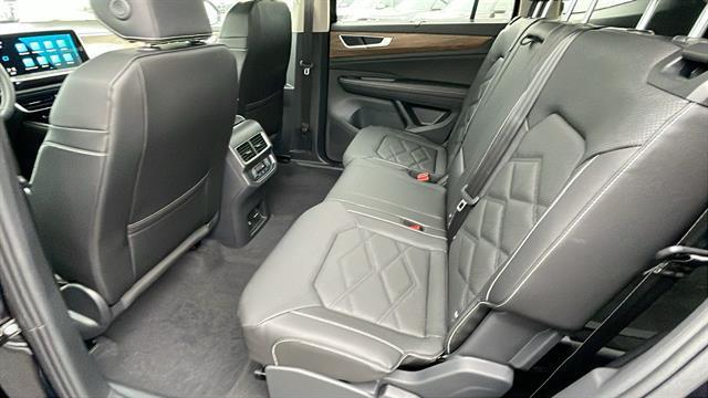 new 2025 Volkswagen Atlas car, priced at $41,141