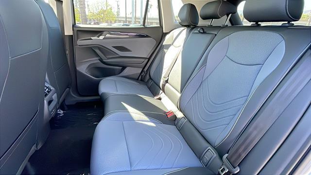 new 2025 Volkswagen Tiguan car, priced at $35,382