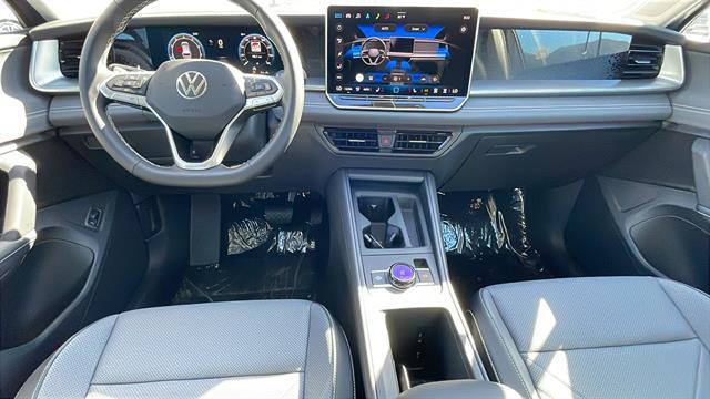 new 2025 Volkswagen Tiguan car, priced at $35,382