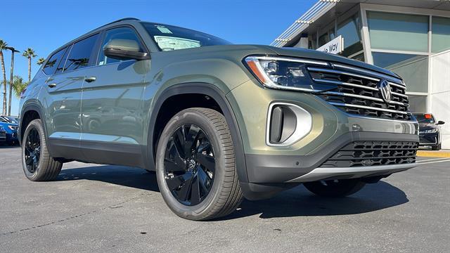 new 2026 Volkswagen Atlas car, priced at $48,078