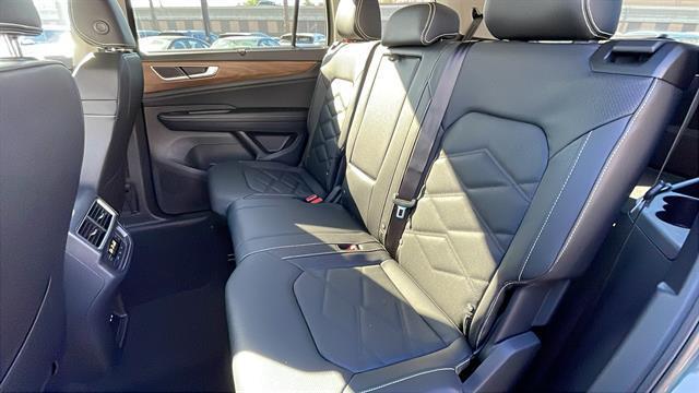 new 2026 Volkswagen Atlas car, priced at $48,078