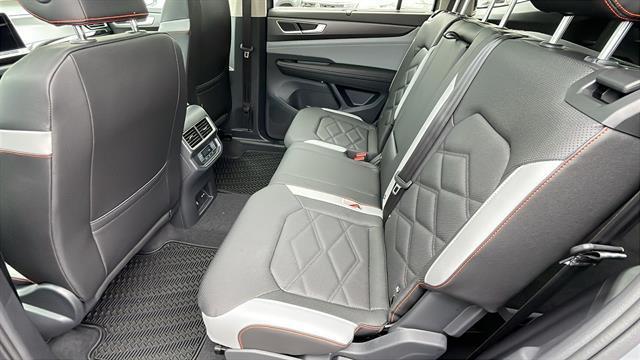 new 2025 Volkswagen Atlas car, priced at $46,929