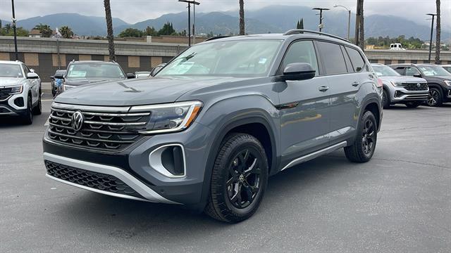 new 2025 Volkswagen Atlas car, priced at $46,929