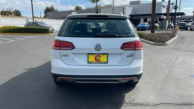 used 2018 Volkswagen Golf Alltrack car, priced at $17,498