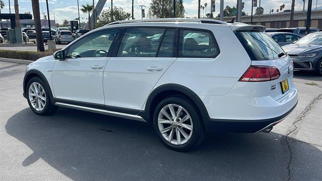 used 2018 Volkswagen Golf Alltrack car, priced at $17,498