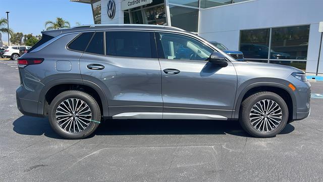 new 2025 Volkswagen Tiguan car, priced at $29,515