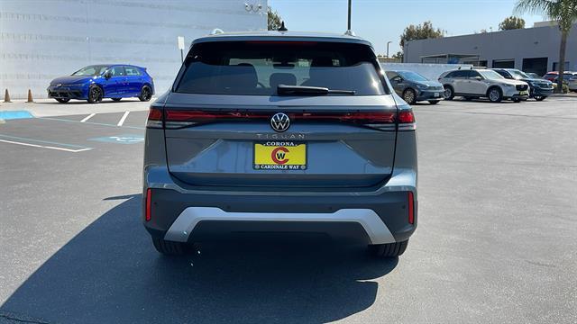new 2025 Volkswagen Tiguan car, priced at $29,515