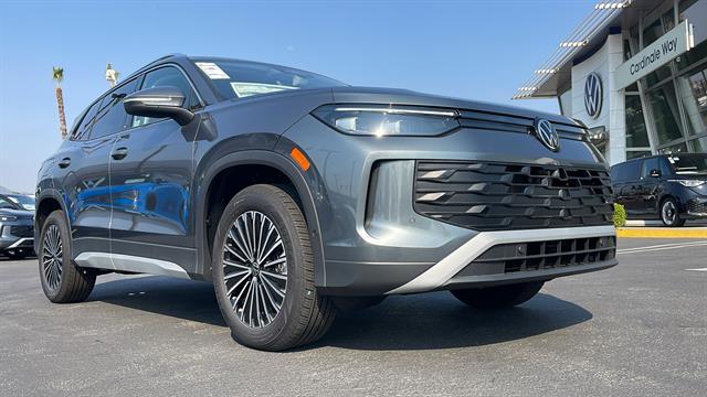 new 2025 Volkswagen Tiguan car, priced at $30,182