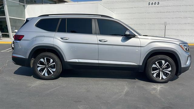 used 2025 Volkswagen Atlas car, priced at $34,997