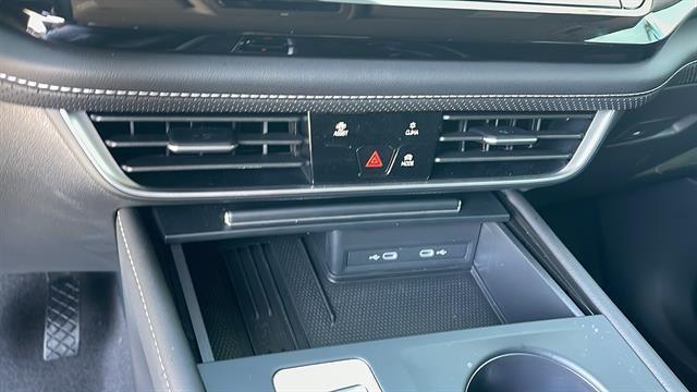 used 2025 Volkswagen Atlas car, priced at $34,997