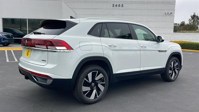 new 2025 Volkswagen Atlas Cross Sport car, priced at $42,451