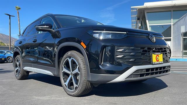 new 2025 Volkswagen Tiguan car, priced at $32,479