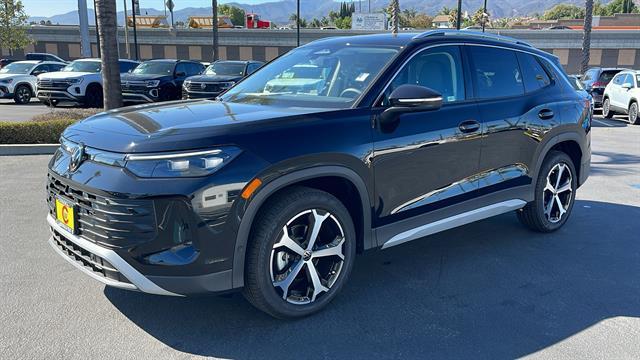 new 2025 Volkswagen Tiguan car, priced at $32,479