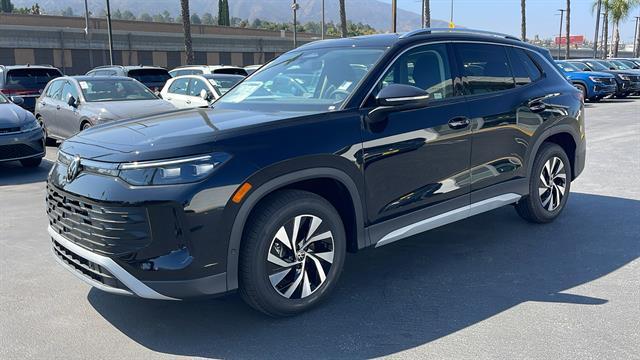 new 2025 Volkswagen Tiguan car, priced at $29,565