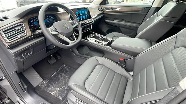 new 2025 Volkswagen Atlas car, priced at $47,379