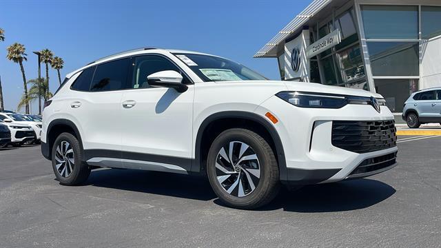 new 2025 Volkswagen Tiguan car, priced at $30,465