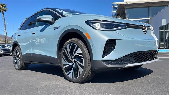 new 2025 Volkswagen ID.4 car, priced at $53,359