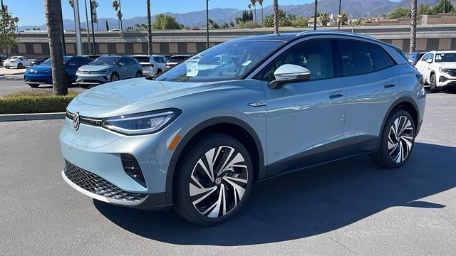 new 2025 Volkswagen ID.4 car, priced at $53,359