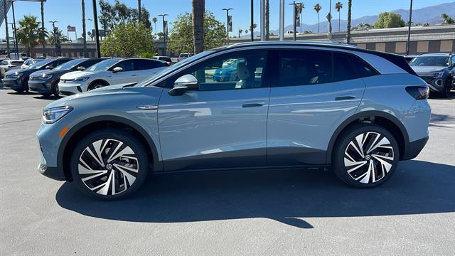 new 2025 Volkswagen ID.4 car, priced at $53,359