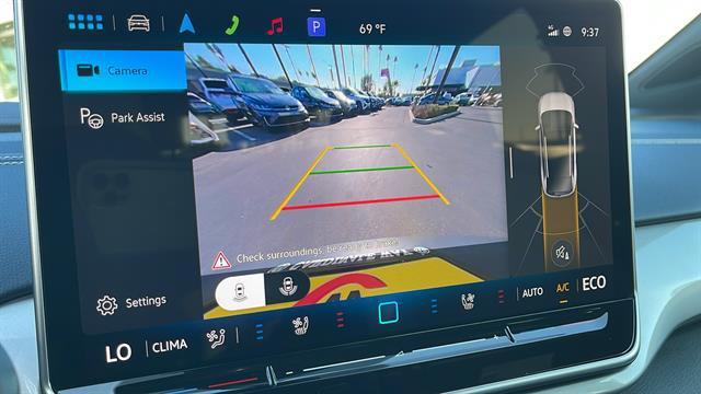 used 2025 Volkswagen ID.4 car, priced at $35,298