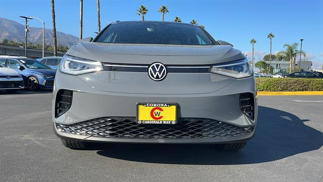 used 2025 Volkswagen ID.4 car, priced at $35,298