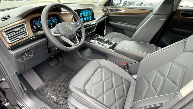 new 2025 Volkswagen Atlas car, priced at $43,881