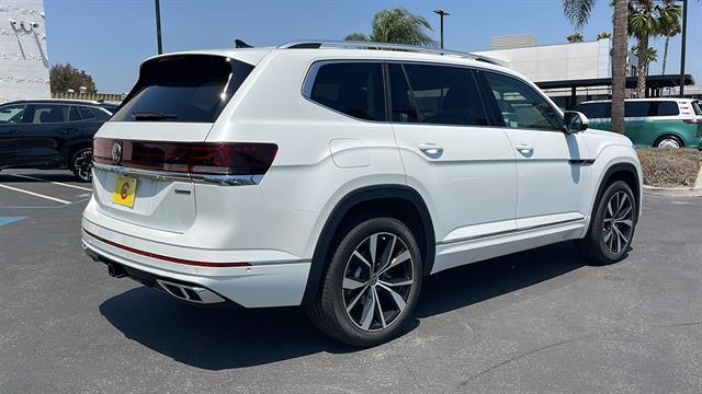 new 2025 Volkswagen Atlas car, priced at $53,979