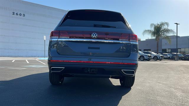 new 2025 Volkswagen Atlas car, priced at $44,614