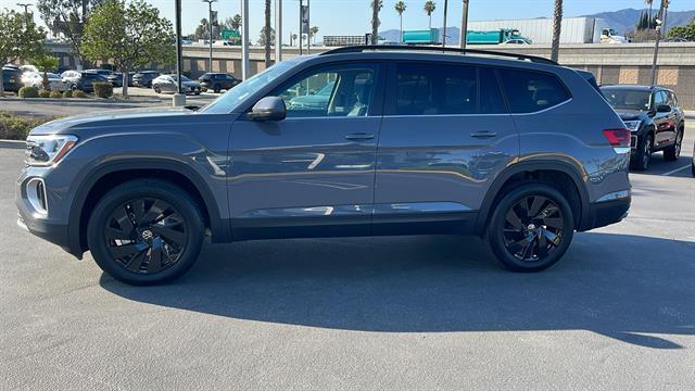 new 2025 Volkswagen Atlas car, priced at $44,614