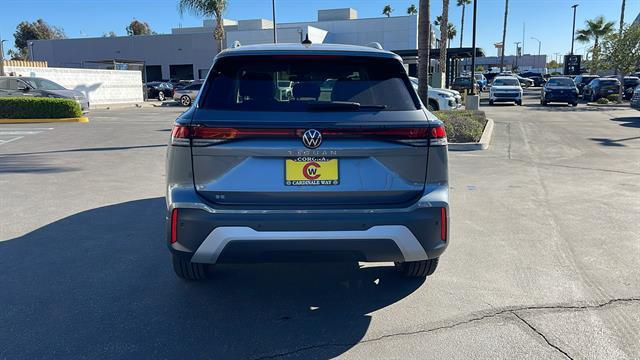 new 2025 Volkswagen Tiguan car, priced at $32,682