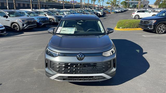 new 2025 Volkswagen Tiguan car, priced at $32,682