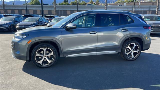 new 2025 Volkswagen Tiguan car, priced at $32,682