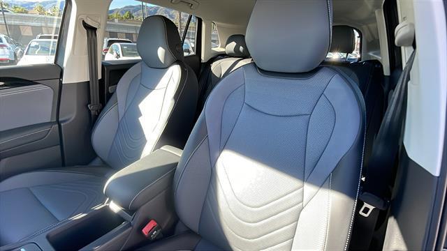 new 2025 Volkswagen Tiguan car, priced at $32,682