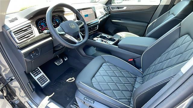 new 2025 Volkswagen Atlas car, priced at $53,734
