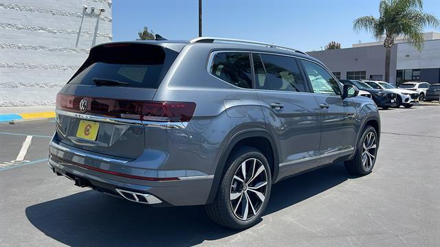 new 2025 Volkswagen Atlas car, priced at $53,734