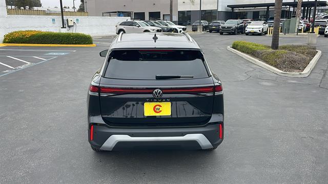 new 2025 Volkswagen Tiguan car, priced at $30,664