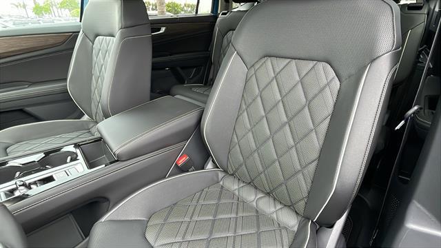 new 2025 Volkswagen Atlas car, priced at $53,719
