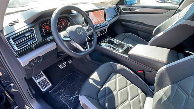 new 2025 Volkswagen Atlas car, priced at $45,604