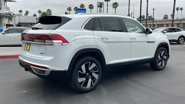 new 2025 Volkswagen Atlas Cross Sport car, priced at $47,059