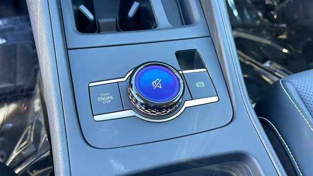 new 2025 Volkswagen Tiguan car, priced at $32,682