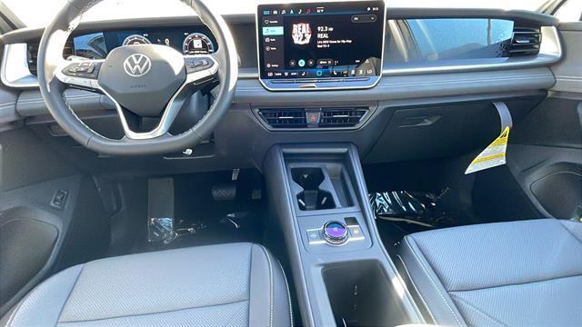 new 2025 Volkswagen Tiguan car, priced at $32,682