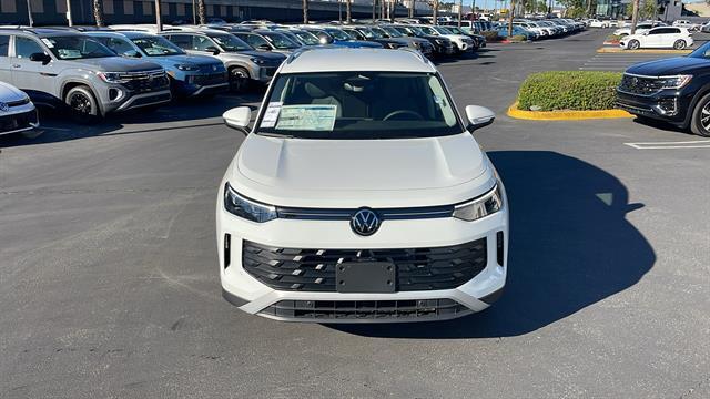 new 2025 Volkswagen Tiguan car, priced at $32,682