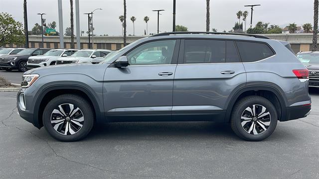 new 2025 Volkswagen Atlas car, priced at $38,725