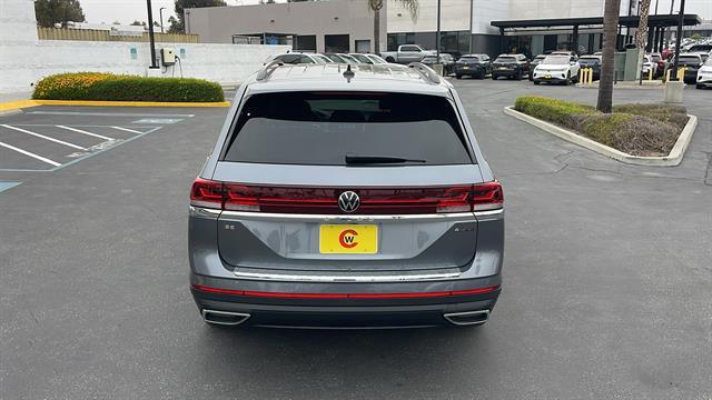 new 2025 Volkswagen Atlas car, priced at $38,725